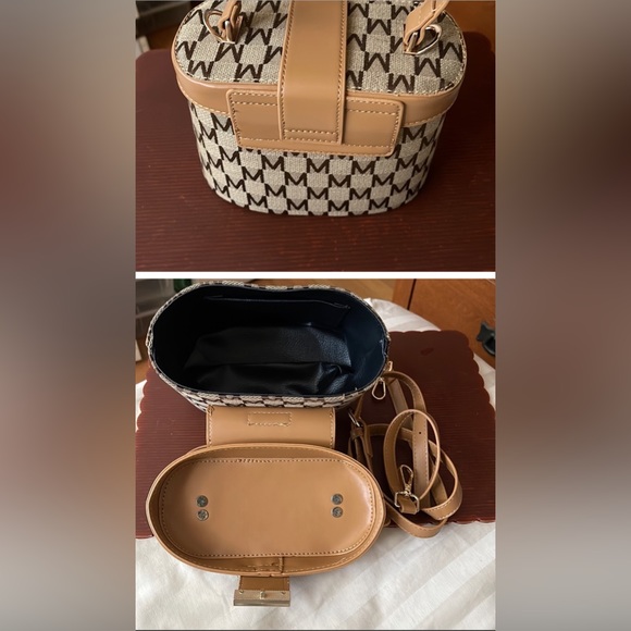 M mini bag w/ crossbody strap TAN - Picture 10 of 11